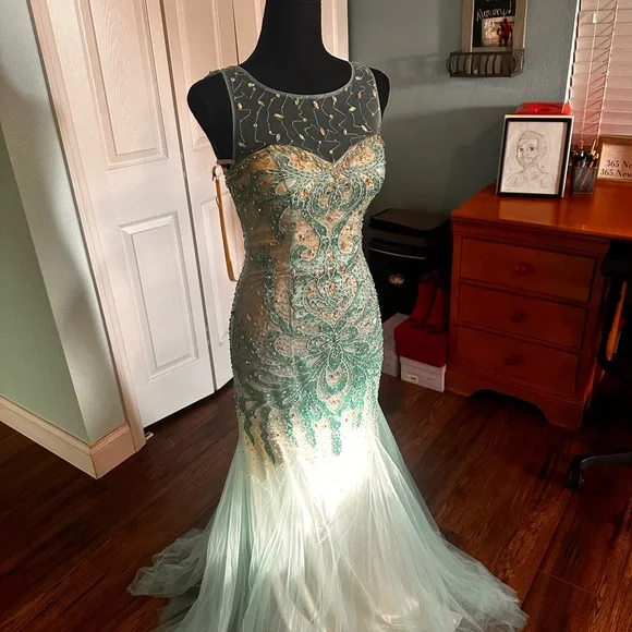 Dave & Johnny Mint Green Embellished Prom Dress - Picture 2 of 4